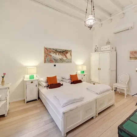 Ivan Hotel