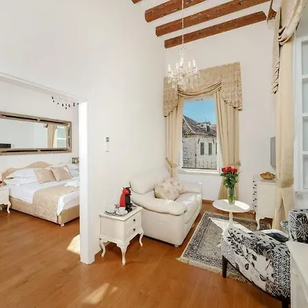Ivan Hotel 3*