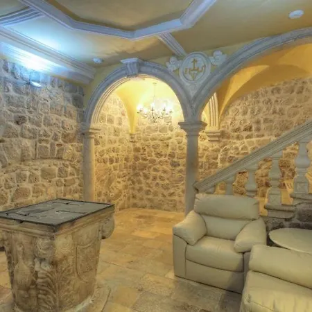 Ivan Hotel 3*